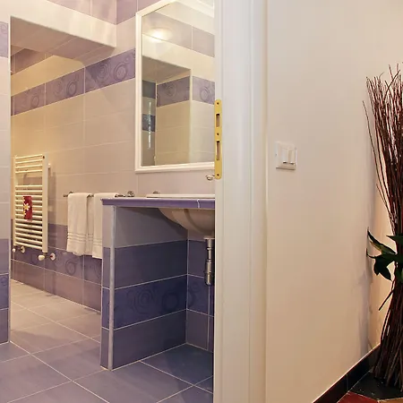 Angels In 3* רומא