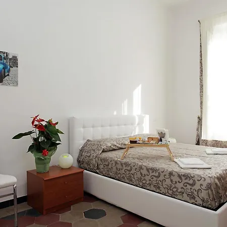 Angels In לינה וארוחת בוקר 3*