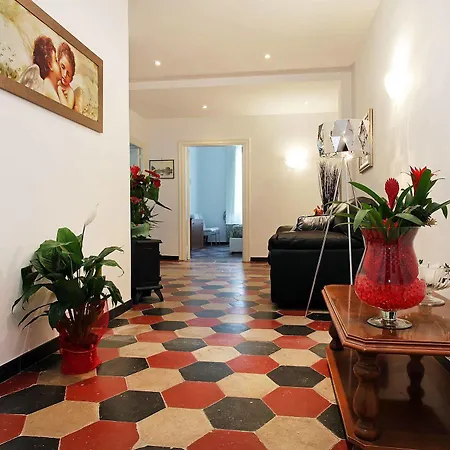 Angels In Couette-café 3*