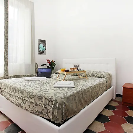 Angels In Bed & Breakfast *